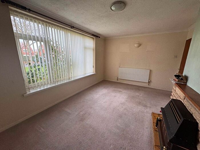 1 Bedroom Flat To Rent In Merridale Court, Bradmore, WV3
