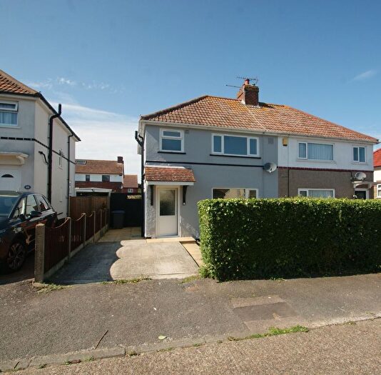 3 Bedroom Semi-Detached House To Rent In Halstatt Road, Deal, CT14