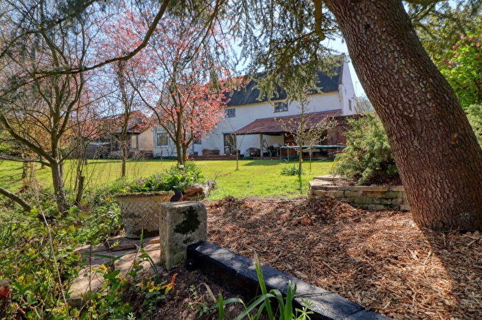 6 Bedroom Country House For Sale In Norwich Road, Strumpshaw, Norwich, NR13