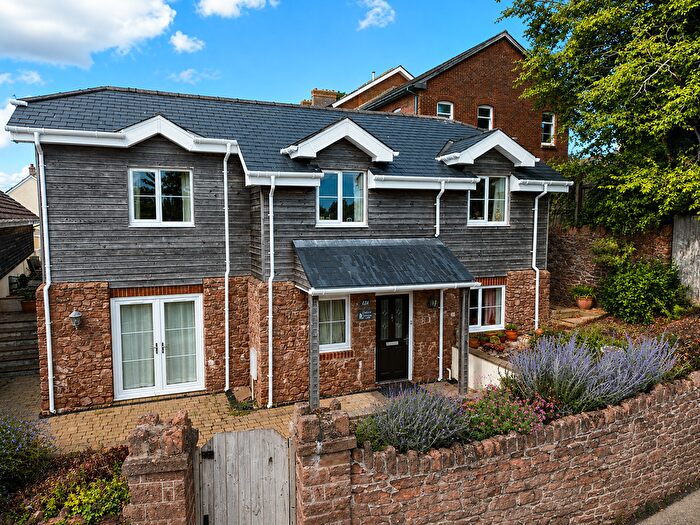3 Bedroom Detached House For Sale In Roundham Road, Paignton, TQ4