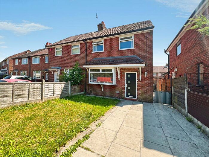 3 Bedroom Semi-Detached House To Rent In Coniston Avenue, Farnworth, Bolton, BL4