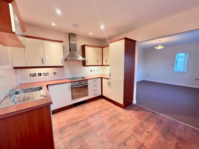 1 Bedroom Apartment To Rent In Cottageside Apartments, South Street, Bradford, BD13