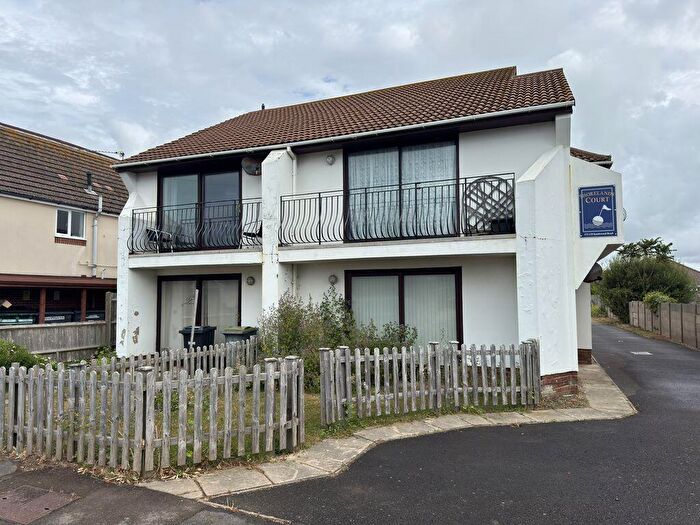 2 Bedroom Flat To Rent In Southwood Road, Hayling Island., PO11