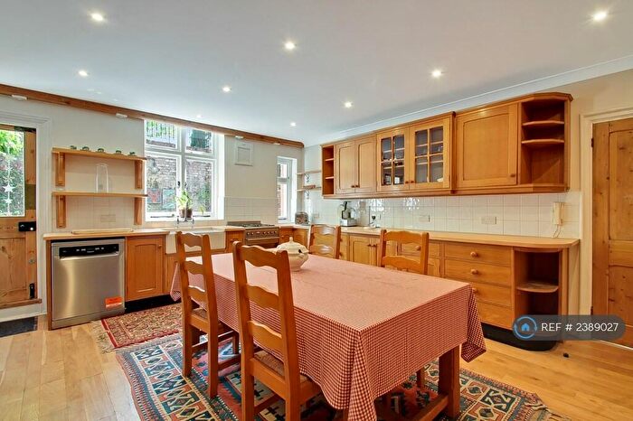 4 Bedroom Maisonette To Rent In The Woodlands, Harrow On The Hill Harrow, HA1