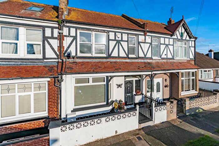 2 Bedroom Terraced House For Sale In Sandown Drive, Herne Bay, CT6