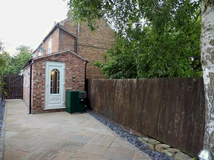 2 Bedroom End Of Terrace House To Rent In Cross Keys Yard, Normanby By Spital, LN8