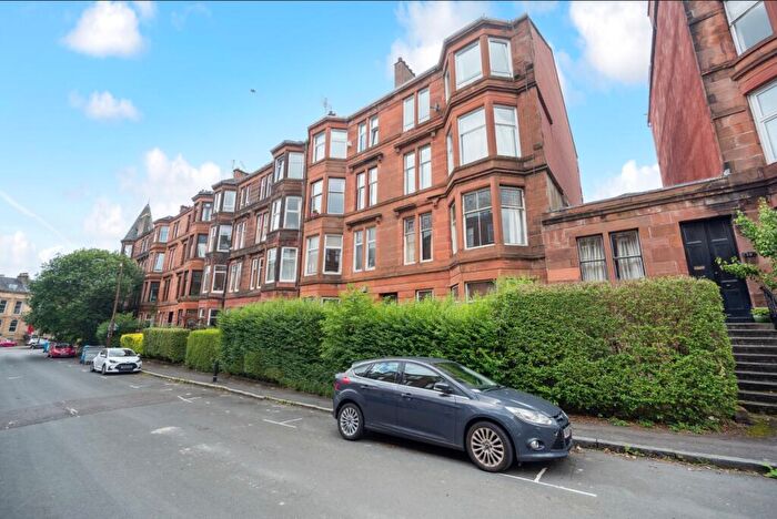 2 Bedroom Flat To Rent In Wilton Drive, Flat -, North Kelvinside, Glasgow, G20