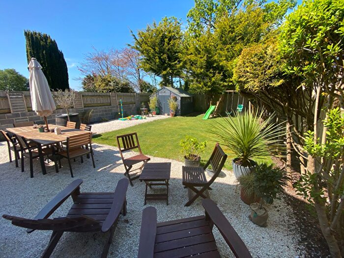 4 Bedroom Bungalow For Sale In Chandos Avenue, Poole, BH12