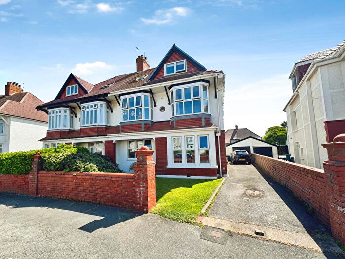 6 Bedroom Semi-Detached House For Sale In Lougher Gardens, Porthcawl, CF36