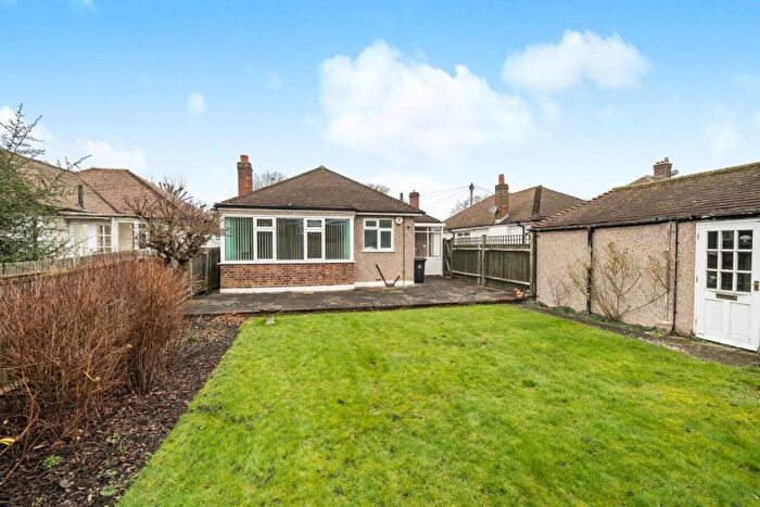 3 Bedroom Bungalow For Sale In Empress Drive, Chislehurst, BR7