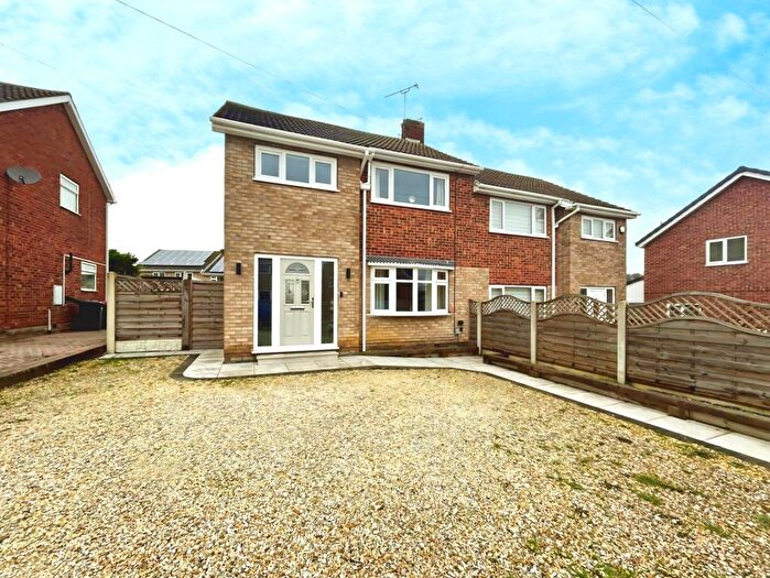 3 Bedroom Semi-Detached House For Sale In Birkdale Rise, Swinton, Mexborough, S64