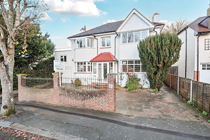 5 Bedroom Detached House For Sale In Purley Oaks Road, South Croydon, CR2