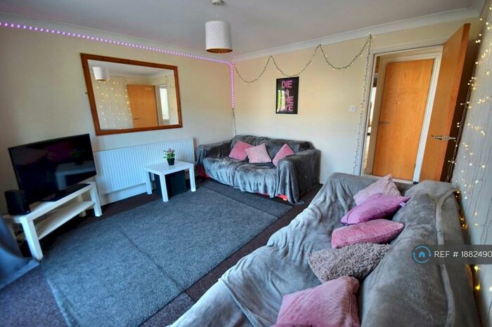 8 Bedroom Terraced House To Rent In Flora Street, Cardiff, CF24