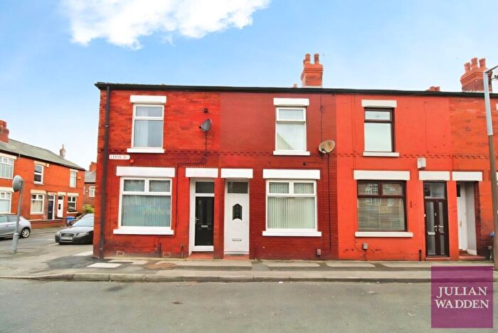 2 Bedroom Terraced House For Sale In Lewis Road, Reddish, Stockport, SK5