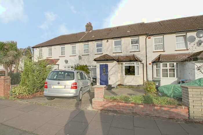 3 Bedroom Terraced House To Rent In Trent Gardens, Southgate, N14