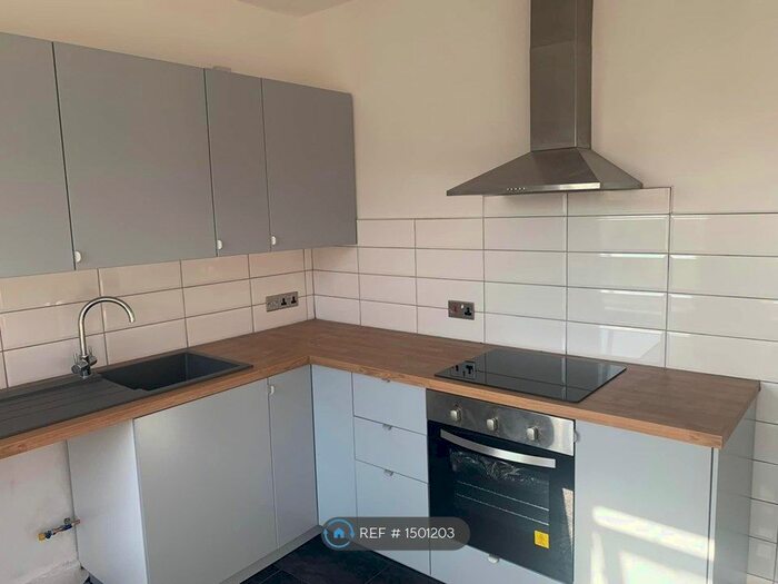 2 Bedroom Flat To Rent In Blackhorse Road, London, E17