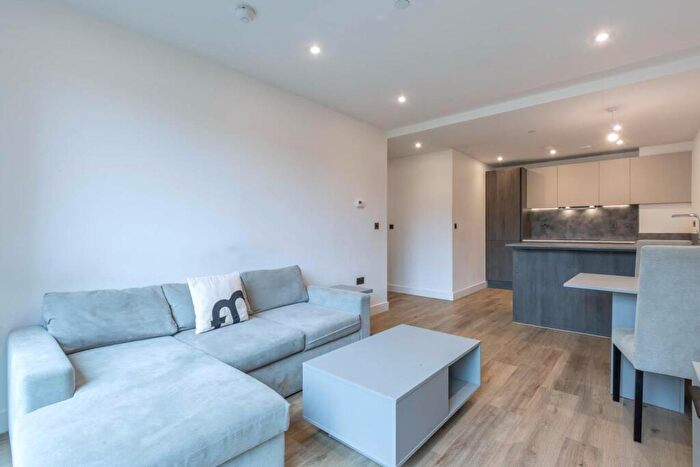 2 Bedroom Apartment To Rent In The Barker, Shadwell Street, B4
