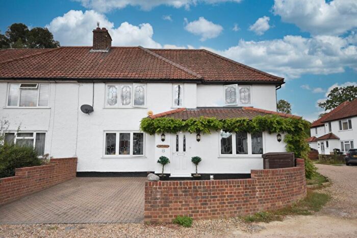5 Bedroom Semi-Detached House For Sale In Beechwood Villas, Salfords, Redhill, RH1