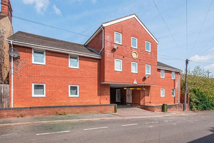 2 Bedroom Flat For Sale In Mill Road, Kettering, NN16