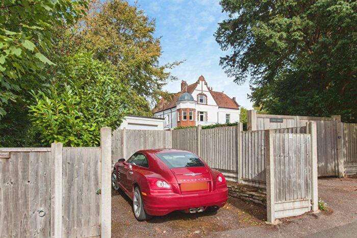 4 Bedroom Flat For Sale In Manor Road, Sidmouth, EX10