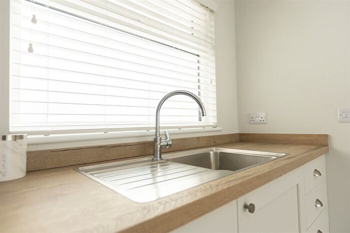 1 Bedroom Flat To Rent In London Road, Headington, OX3