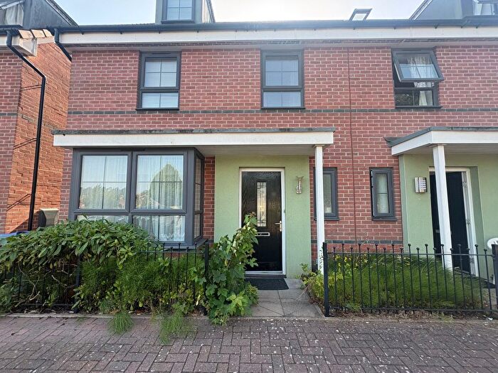 6 Bedroom Semi-Detached House To Rent In Hamilton Drive, Smethwick, B66