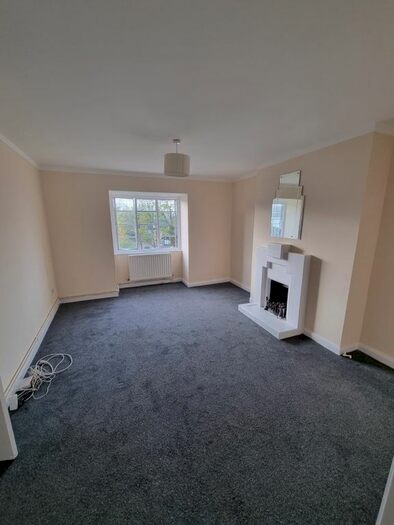 1 Bedroom Flat To Rent In Colney Hatch Lane, Muswell Hill, N10