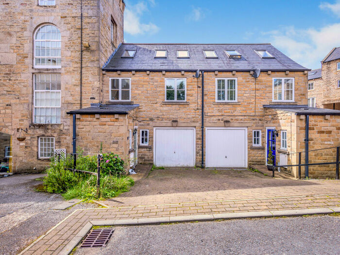 3 Bedroom Terraced House For Sale In Woodcote Fold, Oakworth, Keighley, BD22