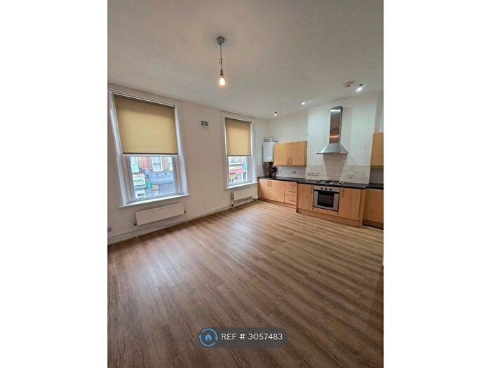 1 Bedroom Flat To Rent In Lower Clapton Road, London, E5
