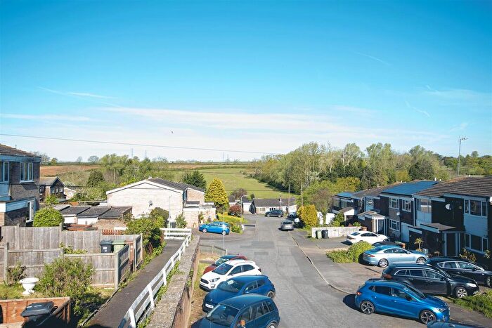 2 Bedroom Flat To Rent In The Willows, Little Harrowden, NN9