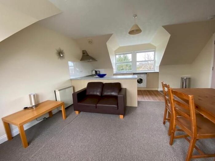 1 Bedroom Flat To Rent In Lanark Road, Juniper Green EH14