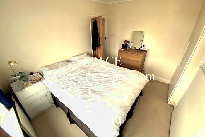 1 Bedroom Flat To Rent In Dudley Gardens, Harrow, HA2
