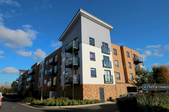 2 Bedroom Flat To Rent In Creek Mill Way, Dartford, DA1