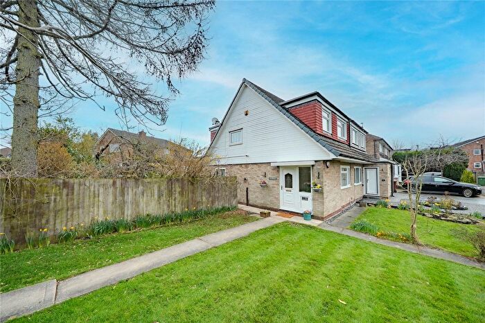 3 Bedroom Semi Detached House For Sale In Sunningdale Avenue, Leeds, West Yorkshire, LS17