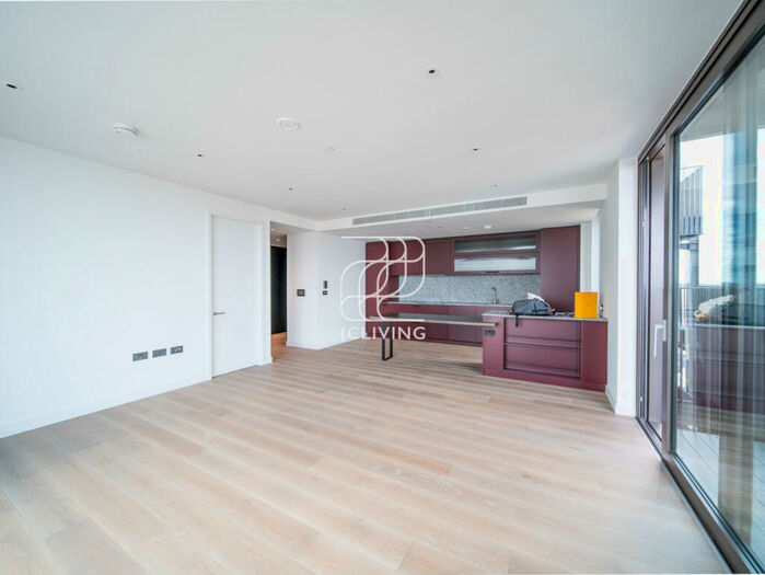 3 Bedroom Flat To Rent In Embassy Gardens, London, SW11