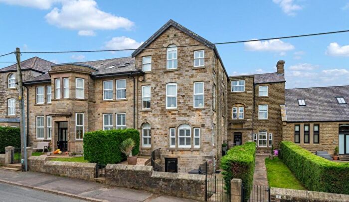 4 Bedroom Town House For Sale In Broadhead Road, Crowthorn, BL7