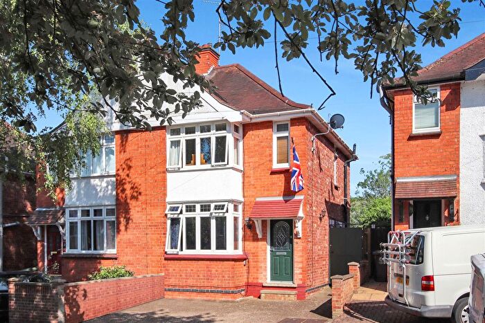 2 Bedroom Semi Detached House For Sale In , St. Peters Avenue, Rushden, NN10