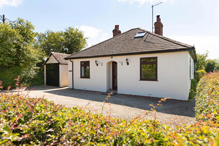 3 Bedroom Detached House For Sale In Worton, Devizes, Wiltshire, SN10