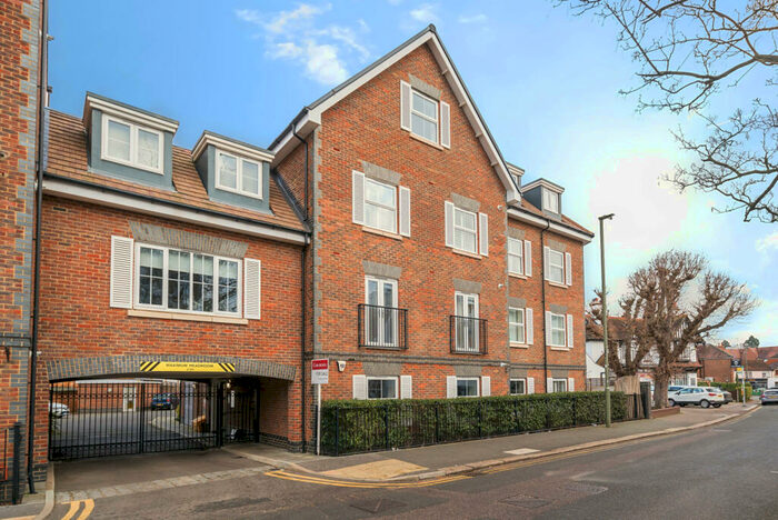 2 Bedroom Apartment To Rent In Bridge House, Bridge Street, Walton On Thames, KT12