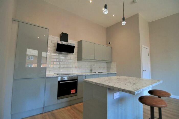 1 Bedroom Flat To Rent In Paisley Road West, Kinning Park, Glasgow, G51