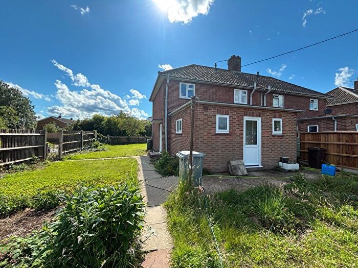 3 Bedroom Semi Detached House To Rent In Aylsham Road, Buxton, Norwich, NR10