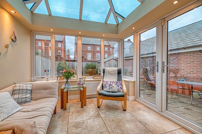 3 Bedroom End Of Terrace House For Sale In Ashford Drive, Appleton, Warrington, WA4
