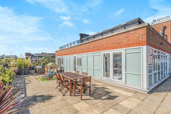 3 Bedroom Apartment To Rent In Earlsfield House, Royal Quarter, Seven Kings Way, KT2