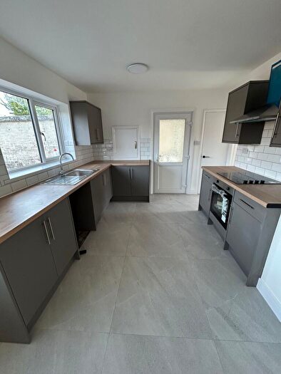 3 Bedroom House To Rent In Bishopston Road, Cardiff, CF5
