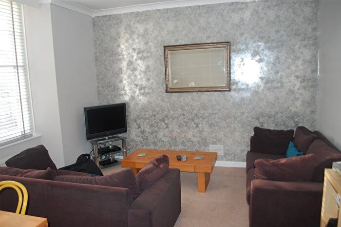 2 Bedroom Flat To Rent In Alma Road, Clifton, Bristol, BS8
