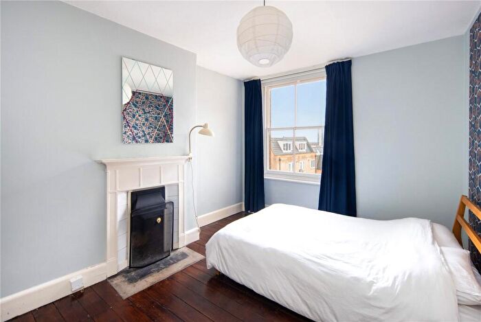 1 Bedroom Flat To Rent In Brooksby`s Walk, Hackney, London, E9
