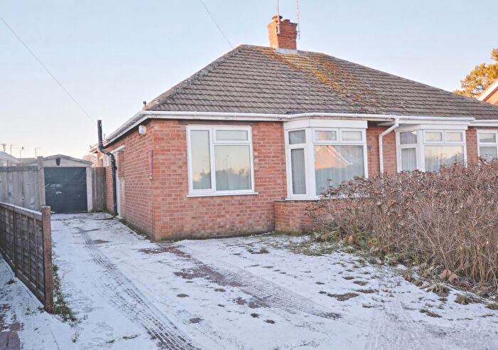 2 Bedroom Semi-Detached Bungalow To Rent In Knightscliffe Way, Northampton, NN5
