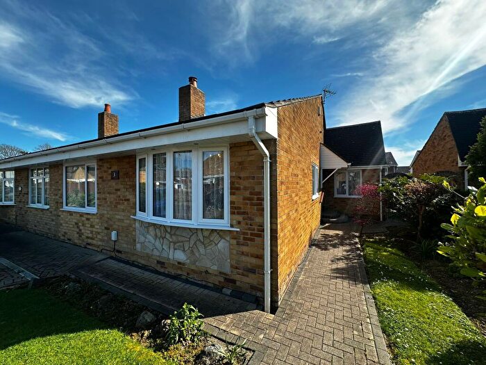 3 Bedroom Semi-Detached Bungalow For Sale In Poplar Drive, Fareham, PO14