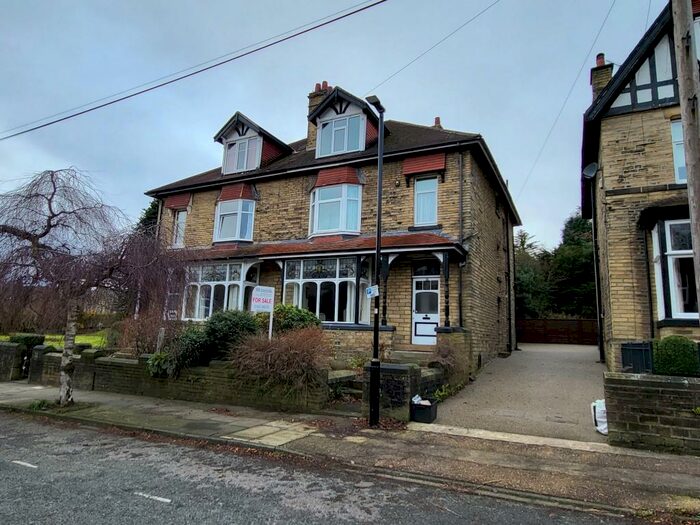 5 Bedroom SemiDetached House For Sale In Rhodesia Avenue, Halifax, HX3