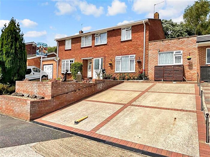 5 Bedroom Semi-Detached House For Sale In Harold Road, Cuxton, Rochester, Kent, ME2